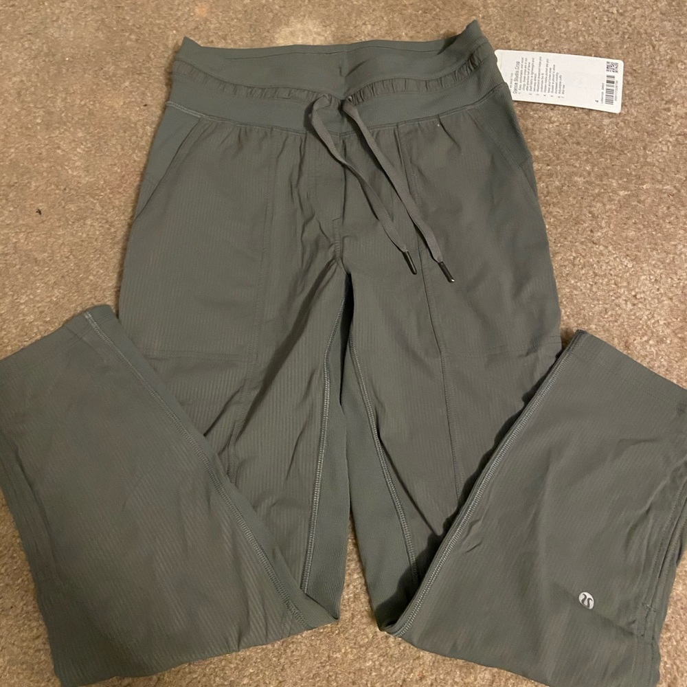 lulu lemon cropped leggings NO TRADES